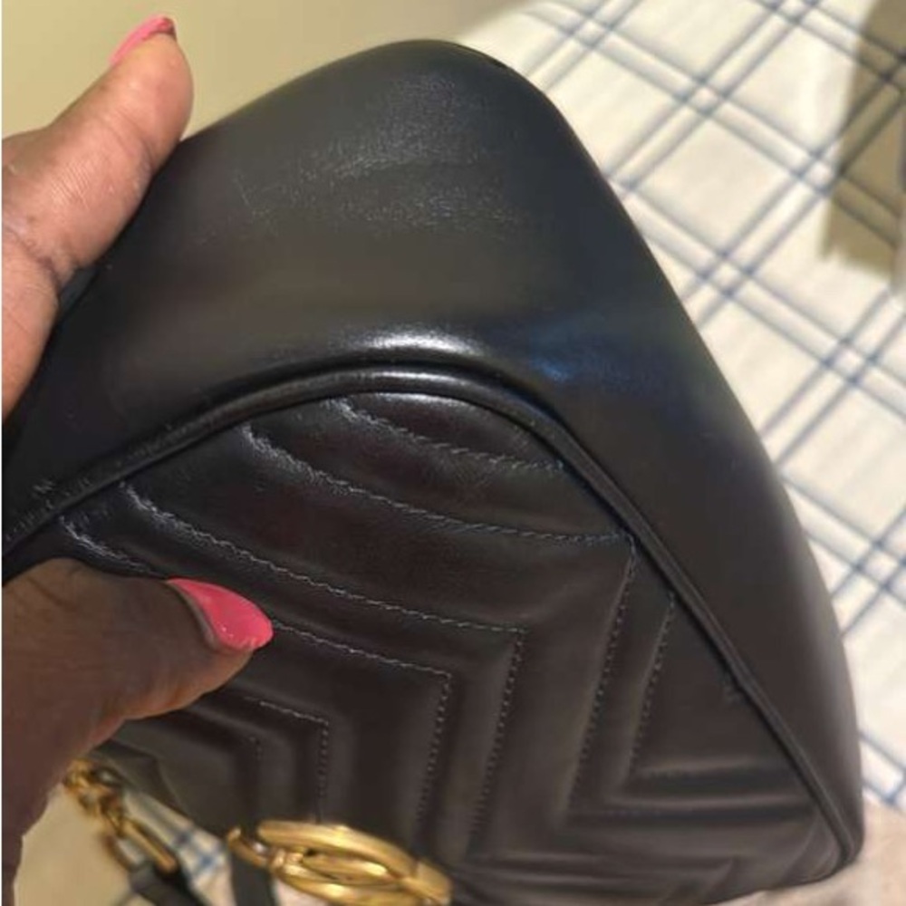 Gucci Marmont Small Matelasse Shoulder Bag - Picture 8 of 13